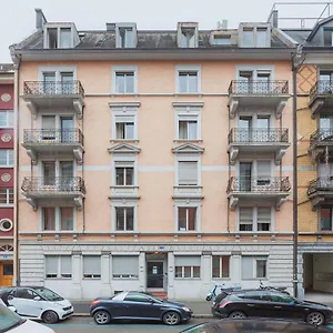 Visionapartments Albertstrasse - Contactless Check-in Appartamento Zurigo